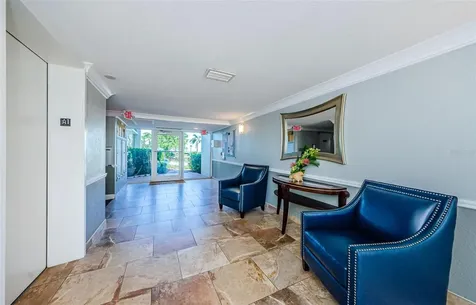 101 Mariner Drive Tarpon Springs FL 34689