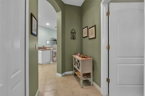 8612 Snowy Owl Way Tampa FL 33647
