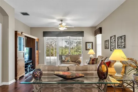 8612 Snowy Owl Way Tampa FL 33647