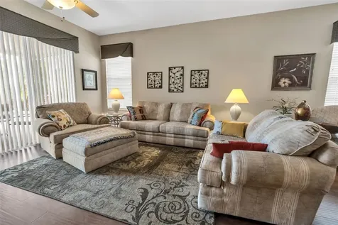 8612 Snowy Owl Way Tampa FL 33647