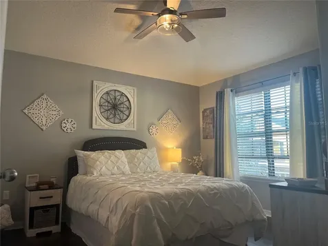 16611 Kingletside Court Lithia FL 33547