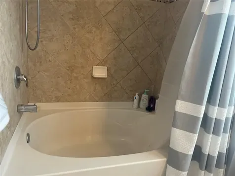 16611 Kingletside Court Lithia FL 33547