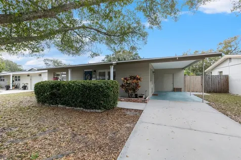 124 44th Avenue NE St Petersburg FL 33703