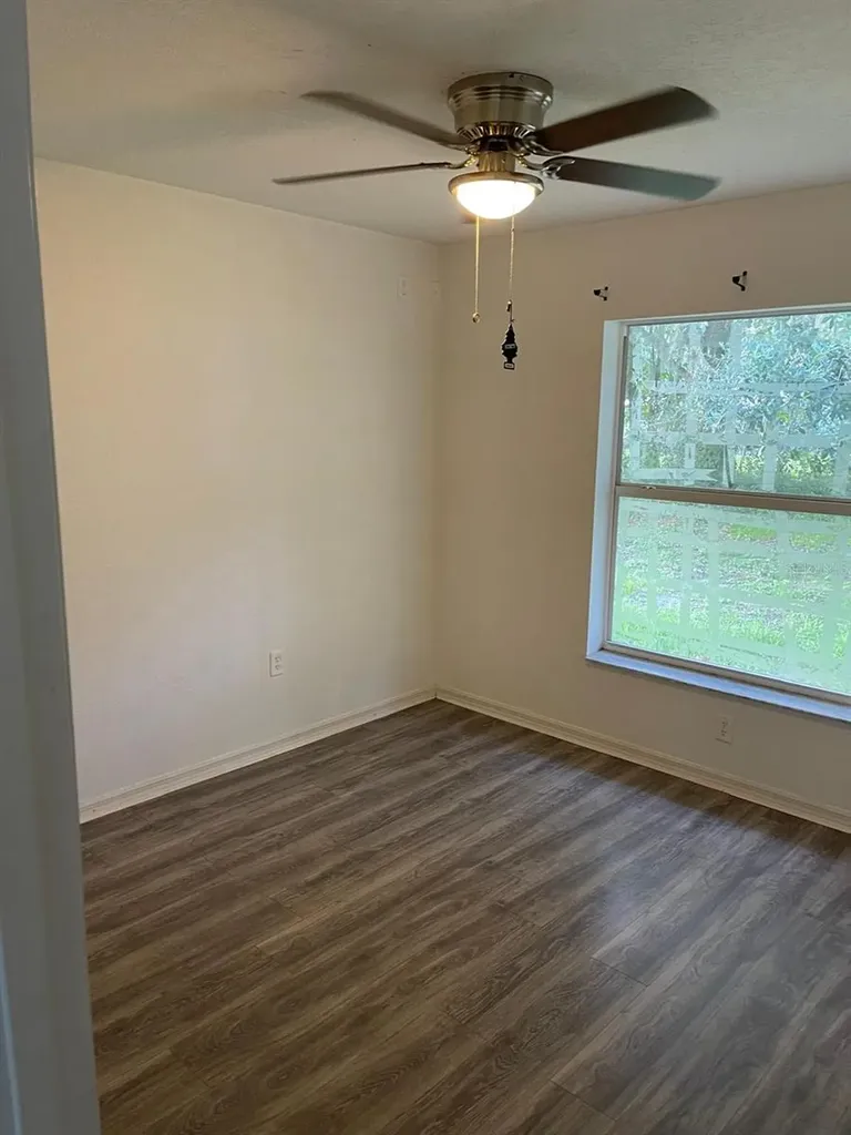 407 NW 8th Street Mulberry FL 33860