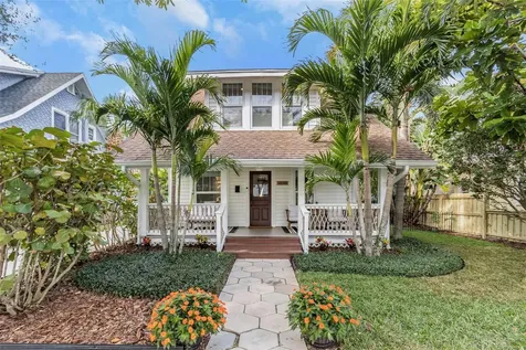 1030 Crescent Lake Drive N St Petersburg FL 33701