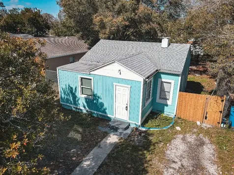 4511 10th Avenue S St Petersburg FL 33711