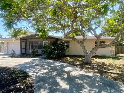 3211 33rd Street Court W Bradenton FL 34205