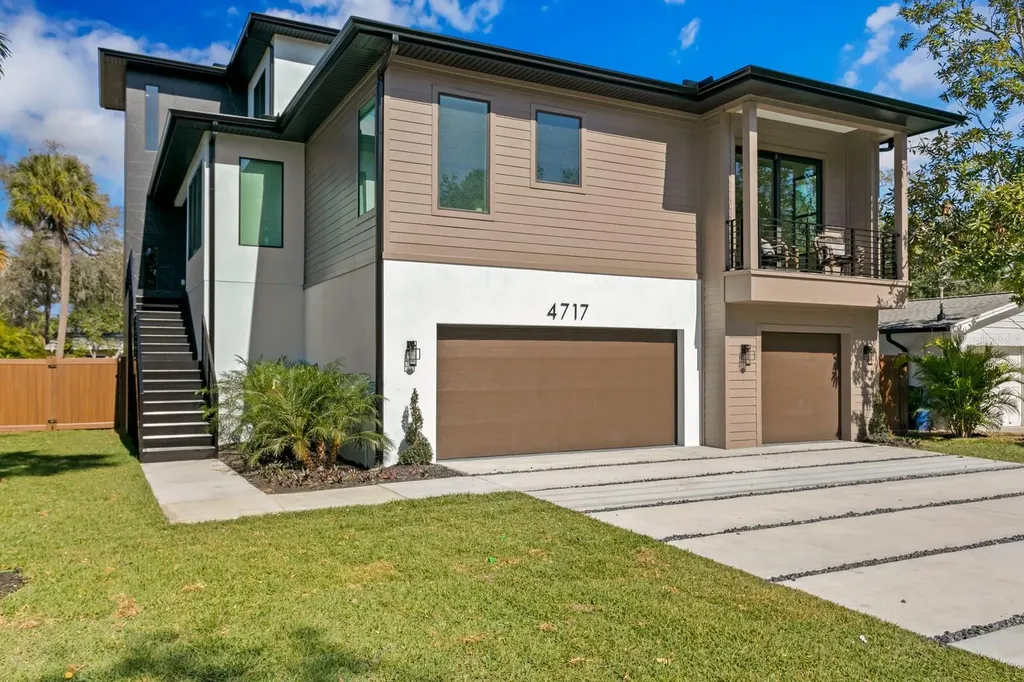 4717 W Estrella Street Tampa FL 33629