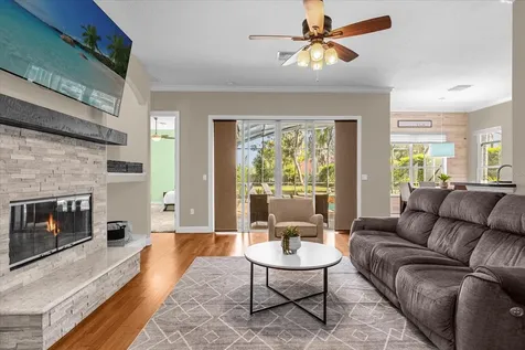 15828 Chestnut Lane Tavares FL 32778