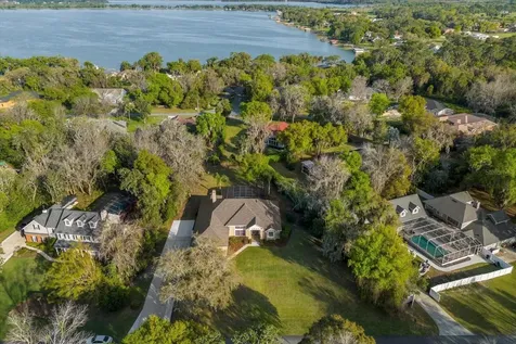 15828 Chestnut Lane Tavares FL 32778
