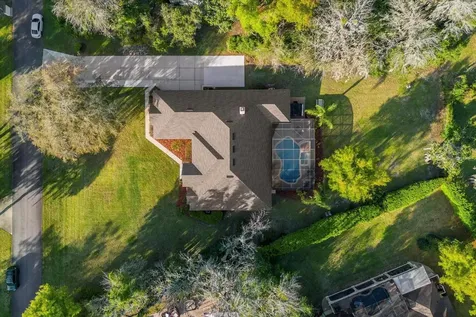 15828 Chestnut Lane Tavares FL 32778