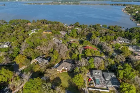 15828 Chestnut Lane Tavares FL 32778