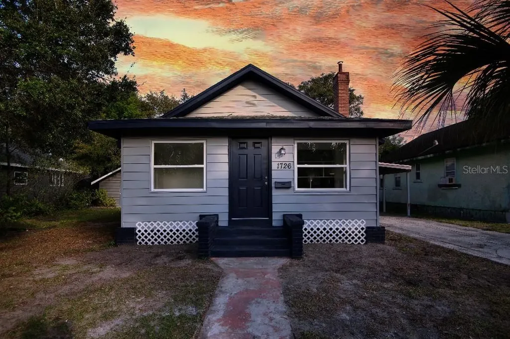 1726 Queen Street S St Petersburg FL 33712