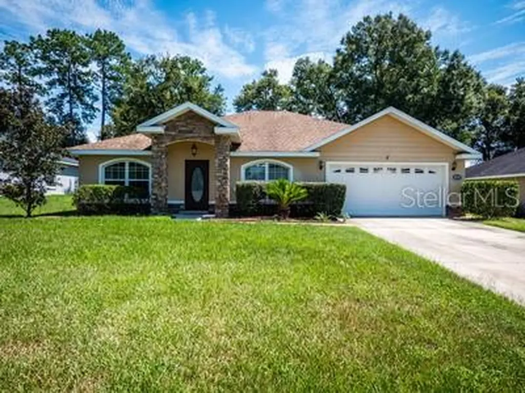 16367 SE 82nd Court Summerfield FL 34491
