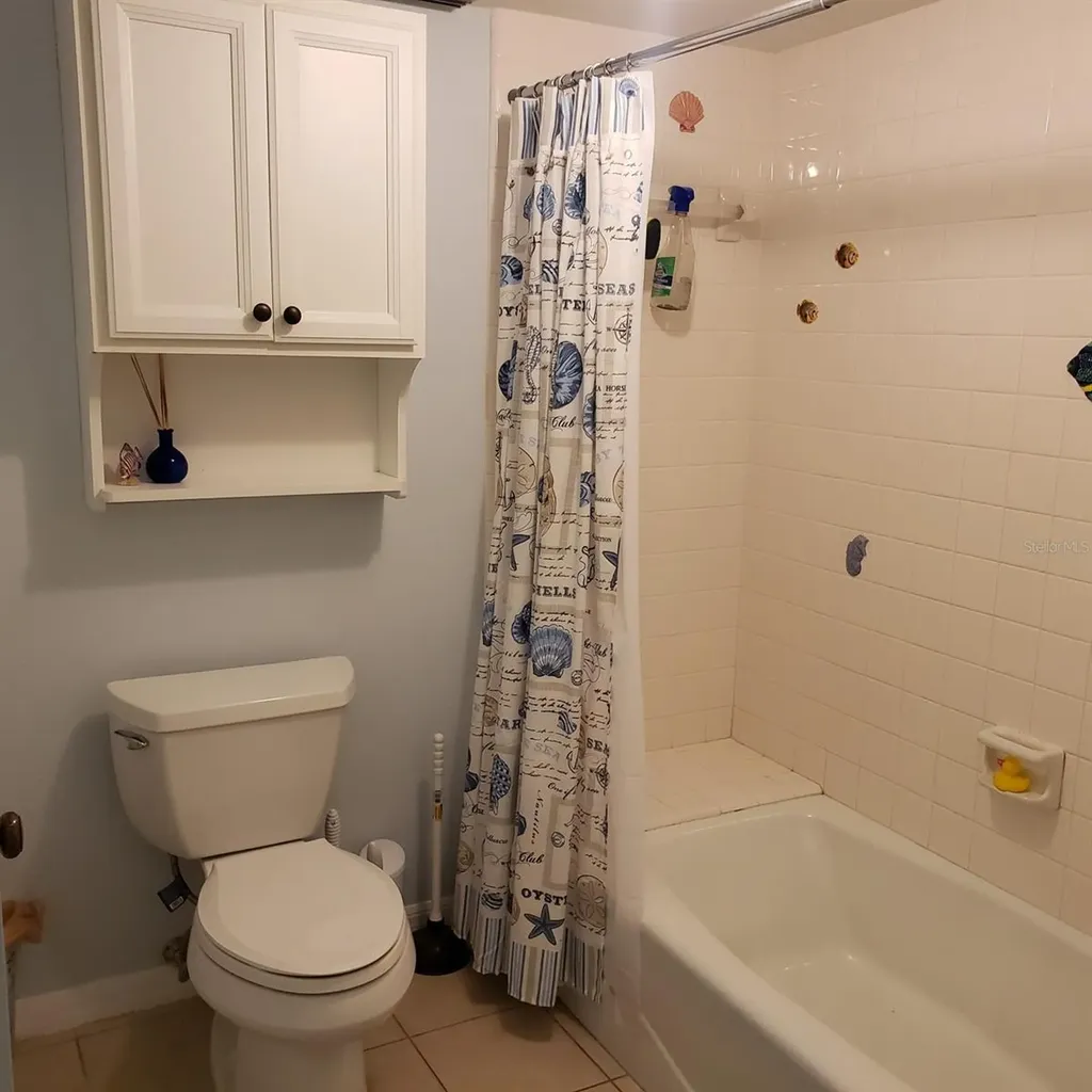 108 Pinehurst Drive Bradenton FL 34210