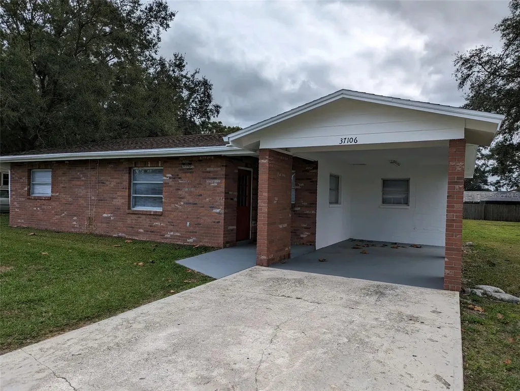 37106 Mandarin Avenue Zephyrhills FL 33541