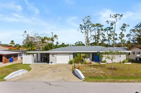 2267 Aldridge Avenue Fort Myers FL 33907