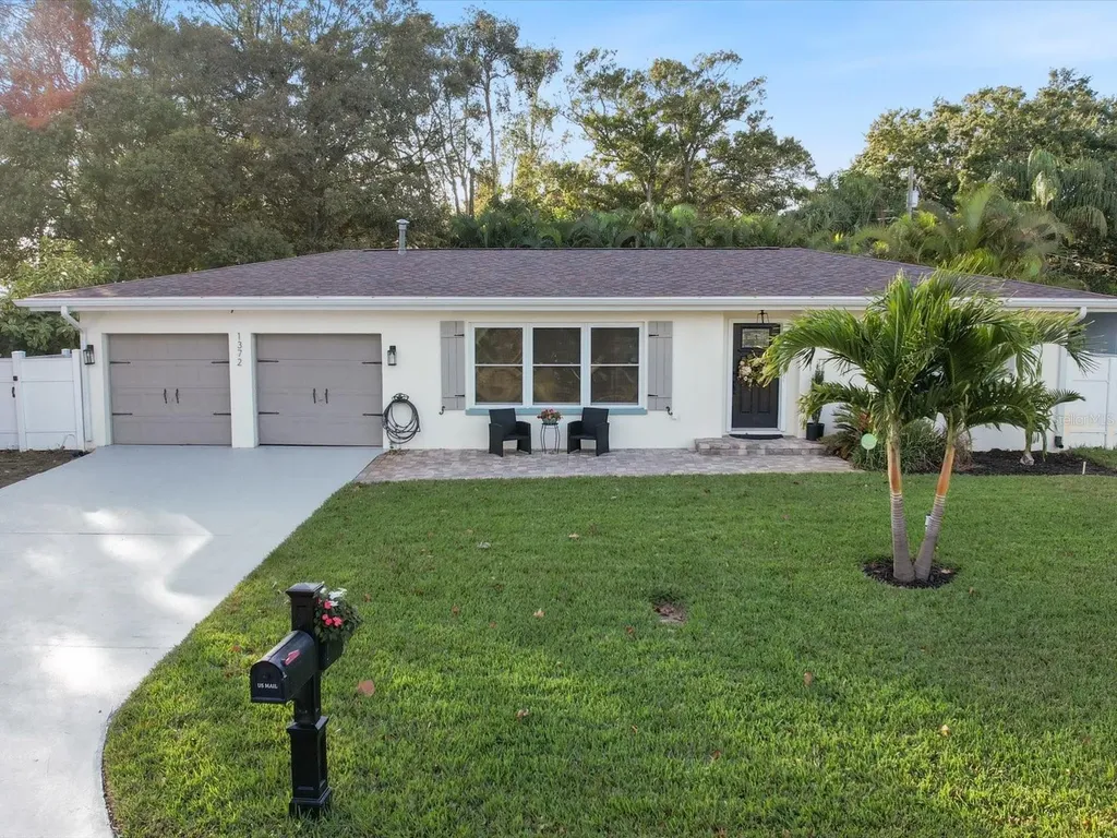1372 S Betty Lane Clearwater FL 33756