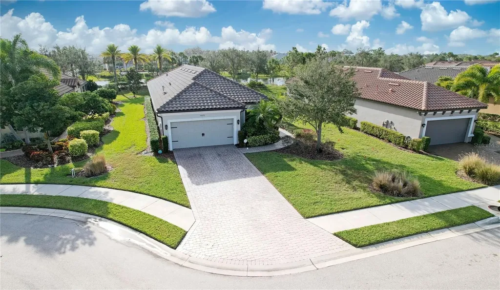 4823 Heinman Cove Palmetto FL 34221