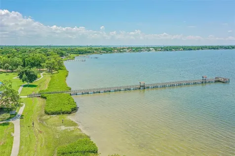 331 Country Club Drive Oldsmar FL 34677