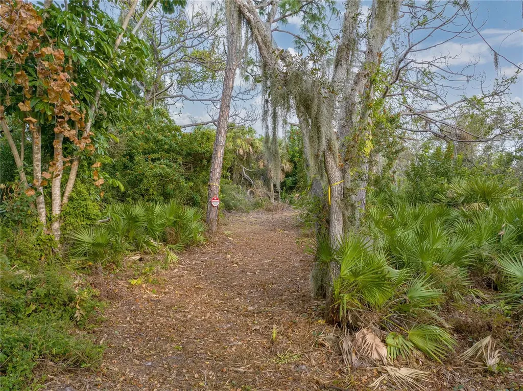 Stratford Road Englewood FL 34223