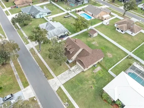 2703 Savannah Drive Plant City FL 33563
