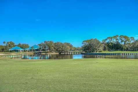 7101 Victoria Circle University Park FL 34201