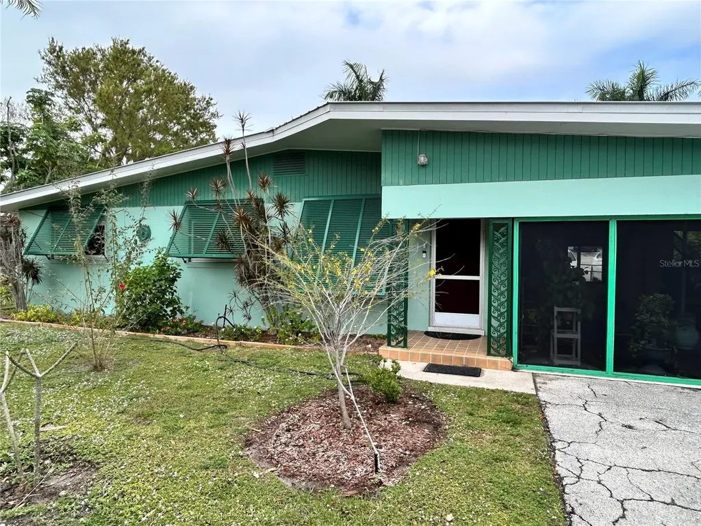 3847 Edgewood Avenue Fort Myers FL 33916