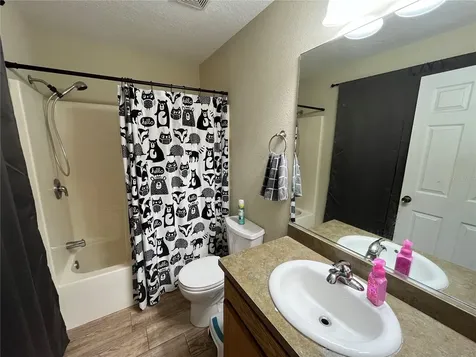 2977 2nd Street E Bradenton FL 34208