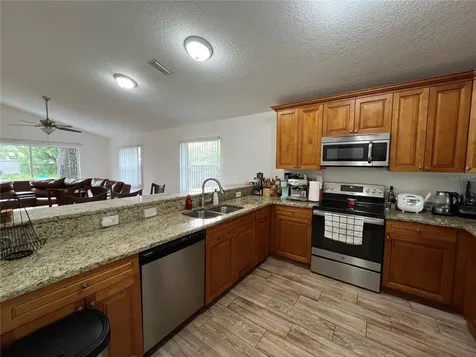 2977 2nd Street E Bradenton FL 34208