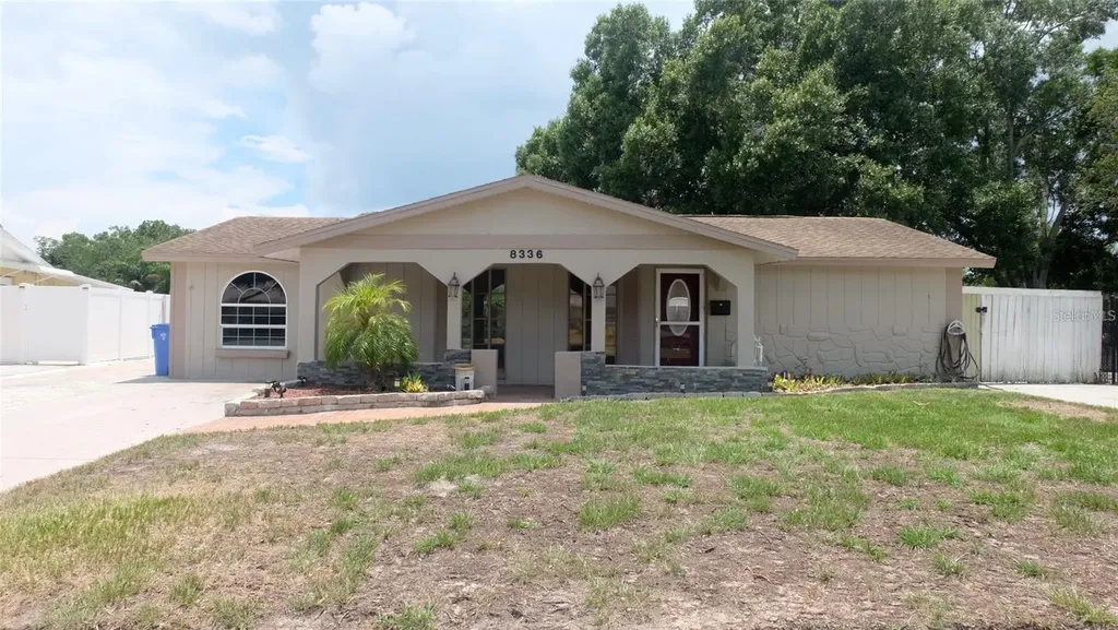 8336 Drycreek Drive Tampa FL 33615