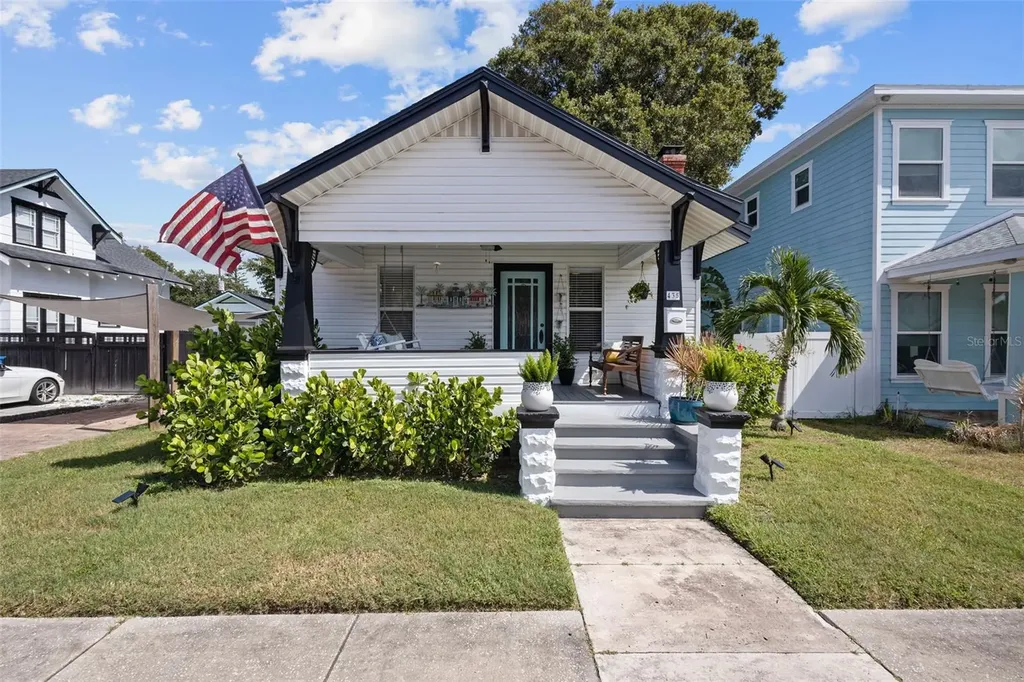 435 12th Avenue N St Petersburg FL 33701