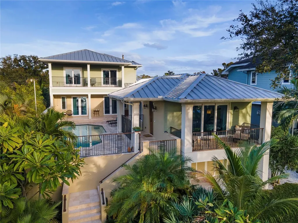 310 Sunset Drive S St Petersburg FL 33707