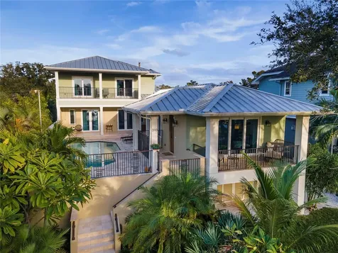 310 Sunset Drive S St Petersburg FL 33707