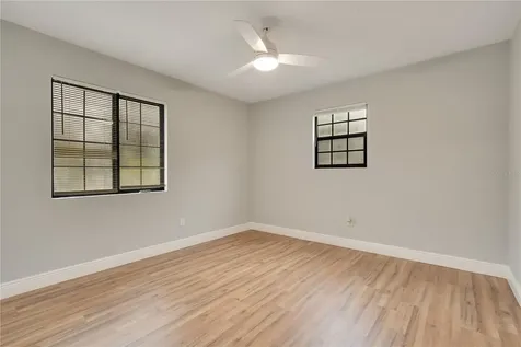 1215 S Adelle Avenue Deland FL 32720