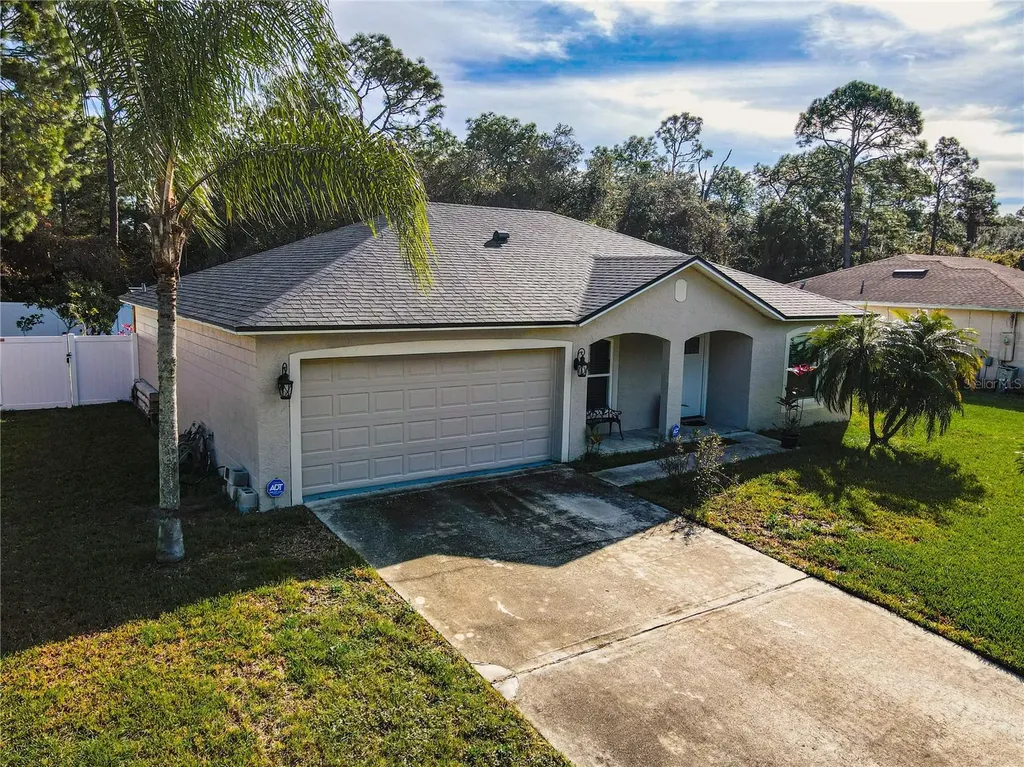 413 Courtland Boulevard Deltona FL 32738