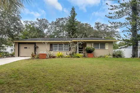215 23rd Avenue SE St Petersburg FL 33705