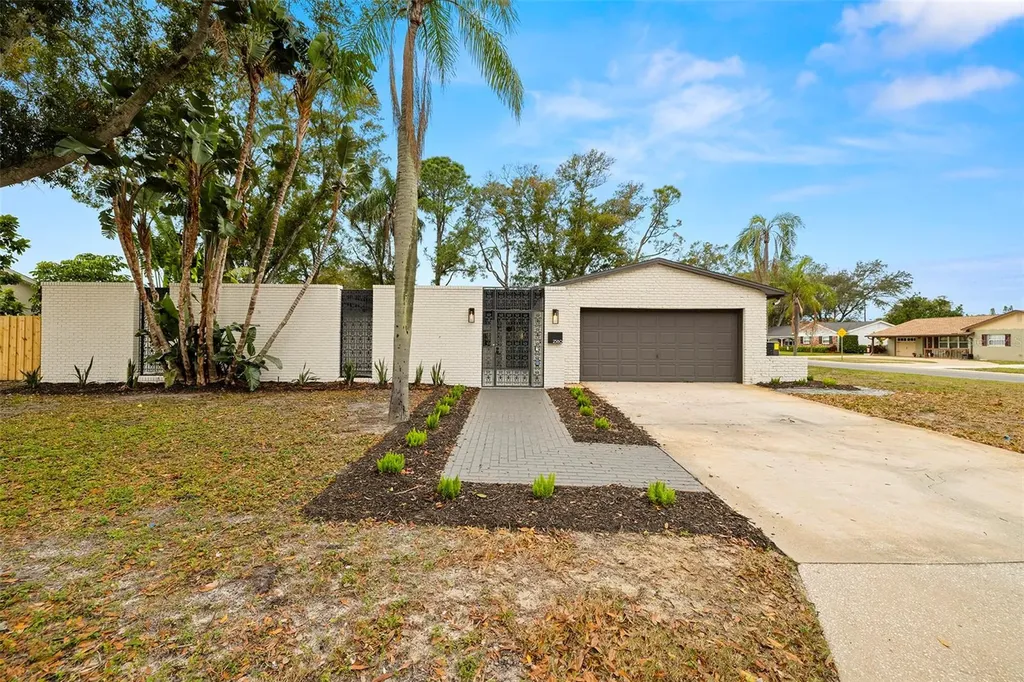 2580 62nd Street N St Petersburg FL 33710