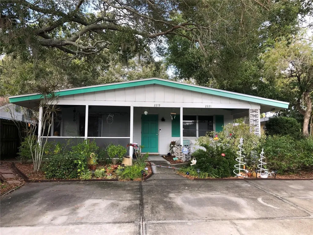 2219 & 2221 Bay Street Sarasota FL 34237