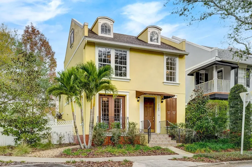 2105 Ridgewood Street Orlando FL 32803