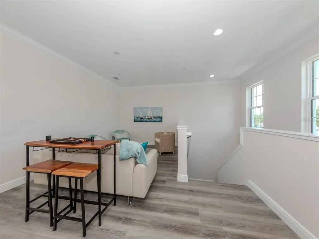 922 E Venice Avenue Venice FL 34285
