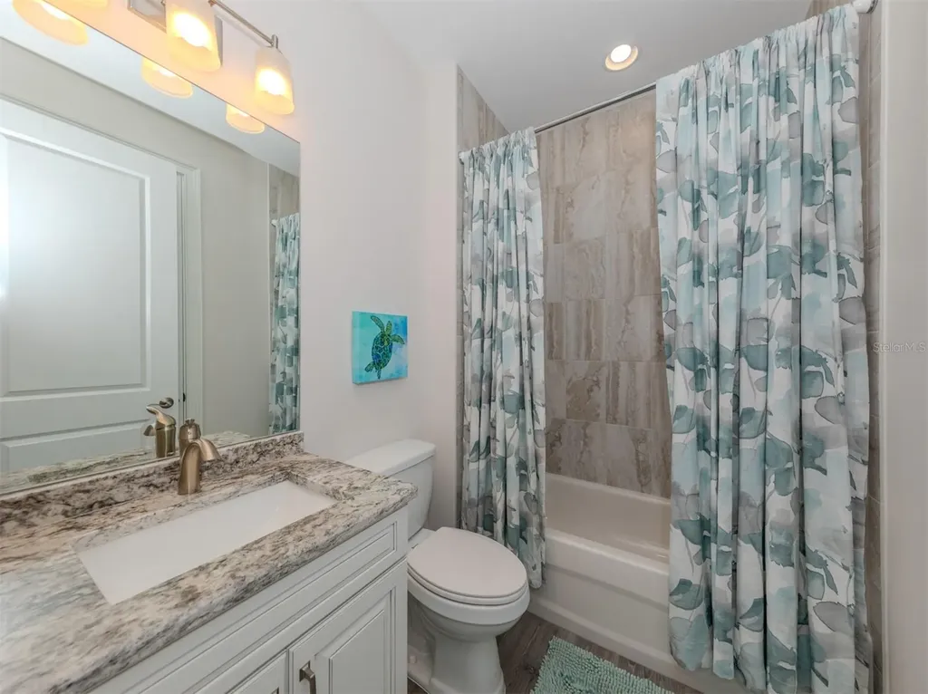 922 E Venice Avenue Venice FL 34285