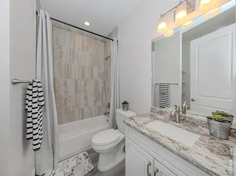 922 E Venice Avenue Venice FL 34285