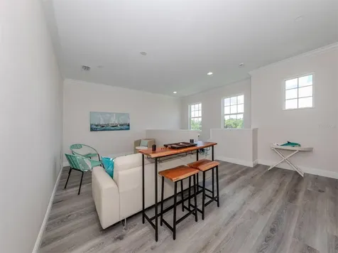 922 E Venice Avenue Venice FL 34285