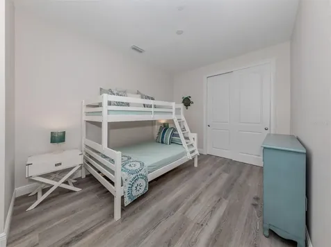 922 E Venice Avenue Venice FL 34285