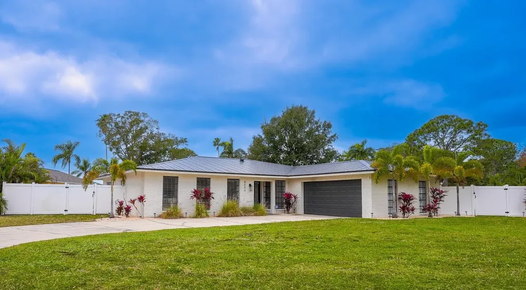 5590 Island Avenue Seminole FL 33772