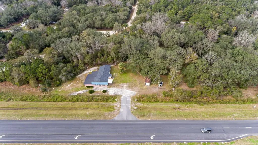 755 S Us Highway 17 San Mateo FL 32187