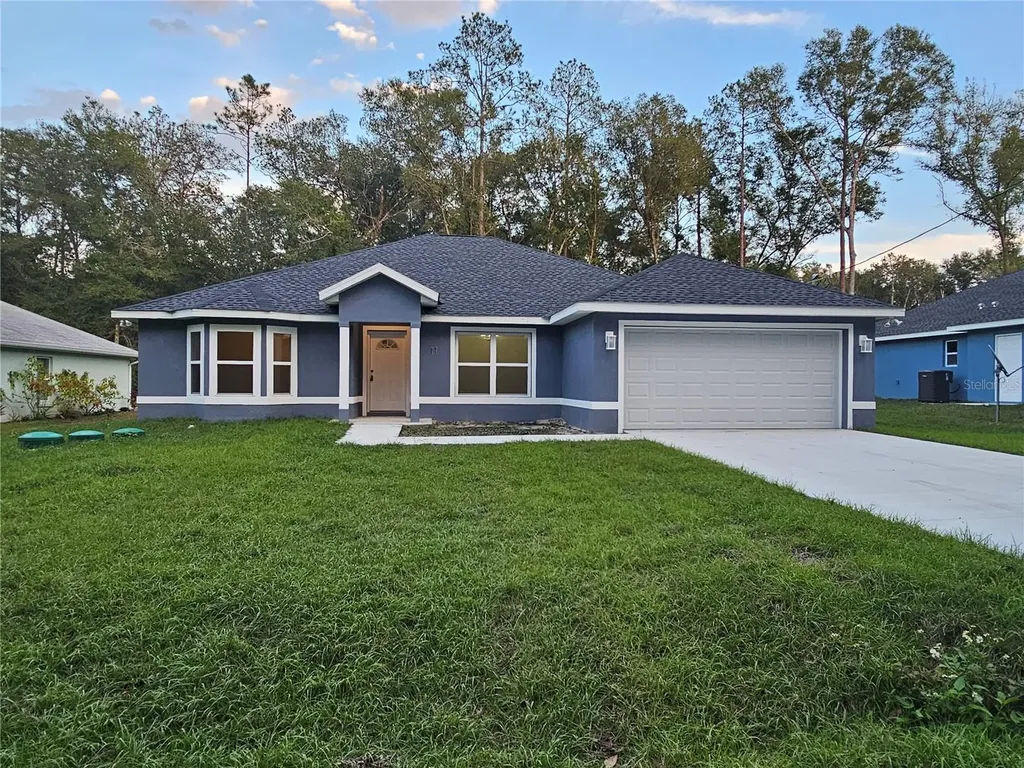 11 Sequoia Loop Trace Ocklawaha FL 32179