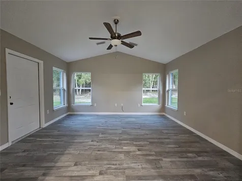 11 Sequoia Loop Trace Ocklawaha FL 32179