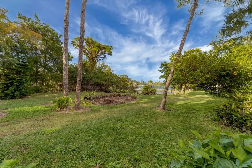 445 Palm Tree Drive Bradenton FL 34210